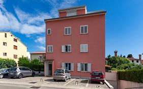 One-Bedroom Apartment Albis With Balcony And Parking In Rovinj