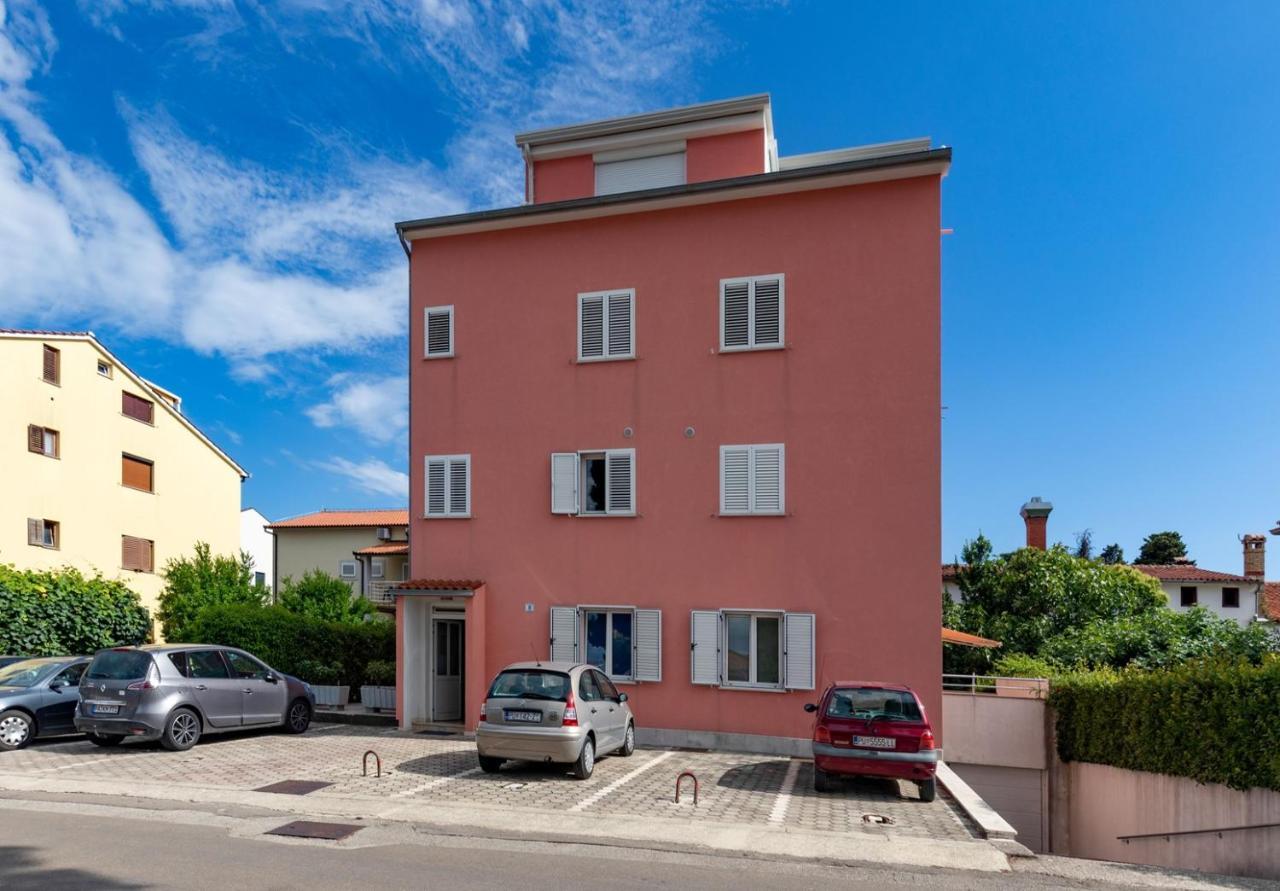 One-Bedroom Apartment Albis With Balcony And Parking In Rovinj Exterior foto